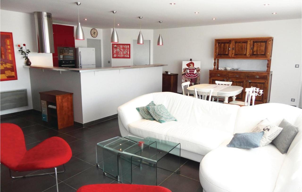 Awesome Apartment In Sauvian With Wifi Bagian luar foto